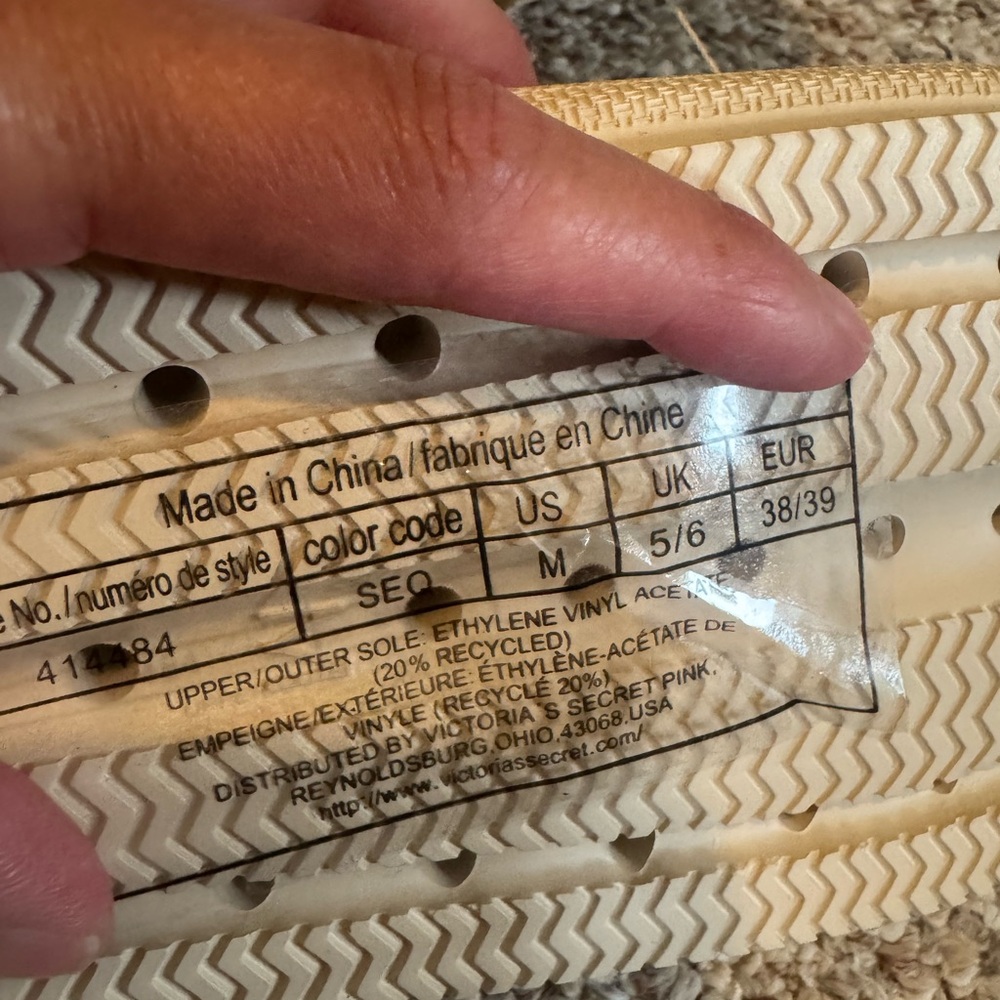 PINK Victoria's Secret Beige Slide Sandals - Picture 3 of 4